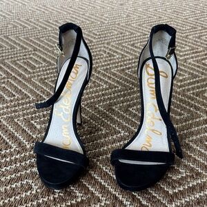 Eleanor Black Strappy Sam Edelman Heel